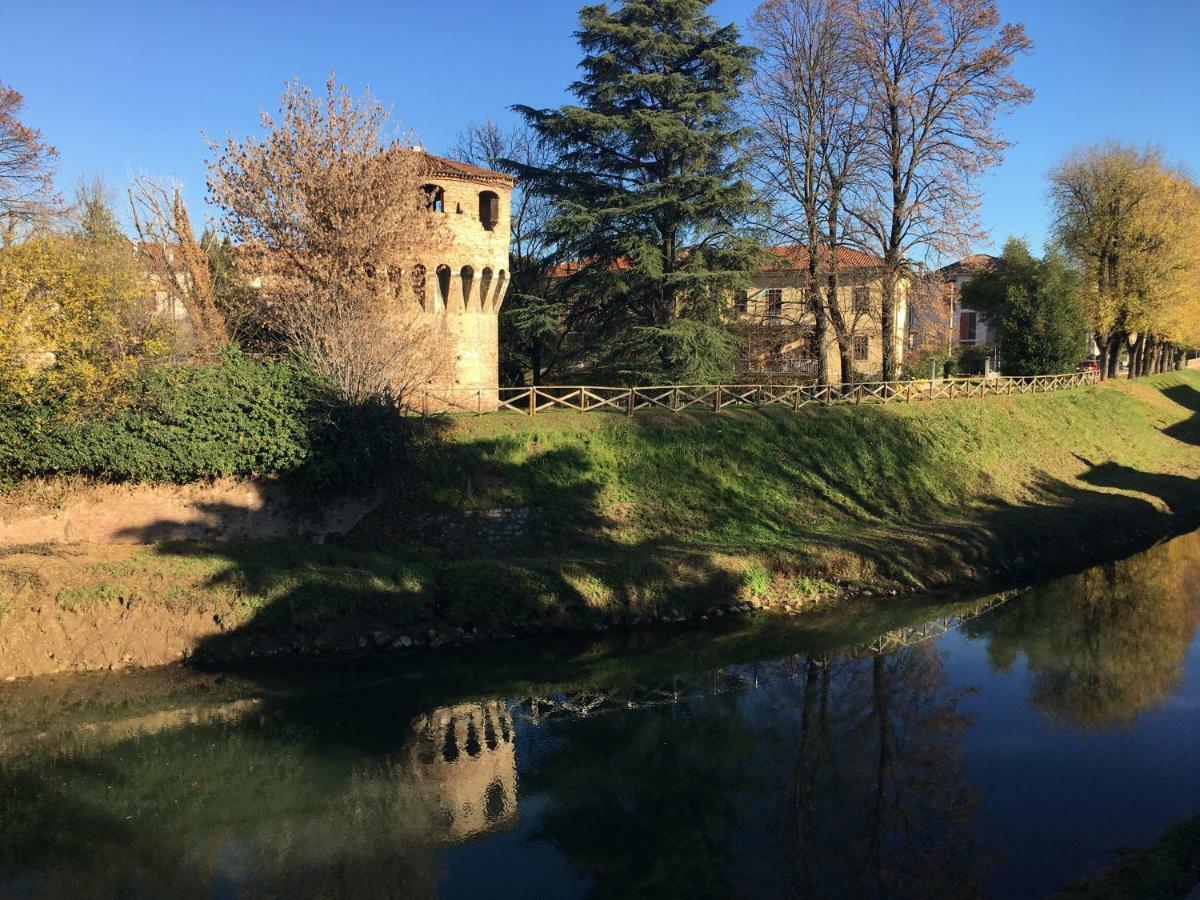 Casa Vacanze Chez La Reine - Holiday Home Vicenza Kültér fotó